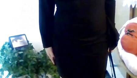 Married Guy Can't Resist Fucking His Attractive Asian Coworker