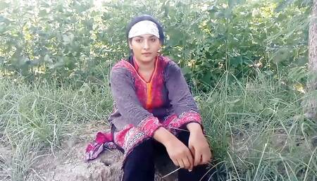 Desi Village Randi Girl Sex in Jungle Randi Girl Ko Choda Jungle