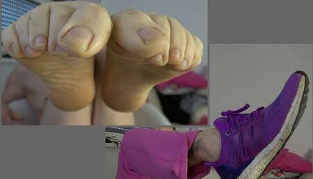 Smelly Feet in Sneakers