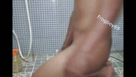Jerking off and trying to fuck myself with showerhead
