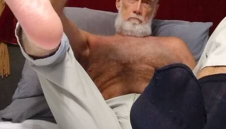 After a long, hard day at work I feel like getting my feet worshipped