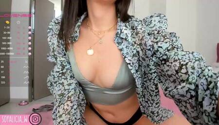 Beautiful College Girl with an Angelic Face and a Slim Body Shows Her Body in an Erotic Video Call