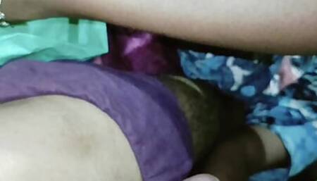 My step sister turns me on and wants to shake and cum