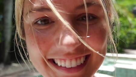 18 Year Old College Freshman Gives Her Friend a Blowjob in the Pool!