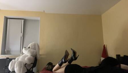 Ignore wearing high heels boots