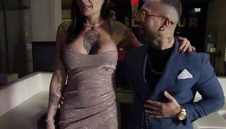 Great Fuck in the Cage for the Canaglias