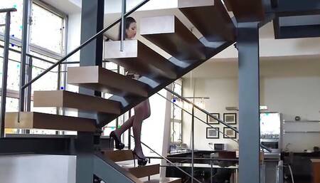 Laura Fiorentino fucks another hard cock!