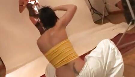 Alessia Donati and the photographer Paola! Lesbian scene!