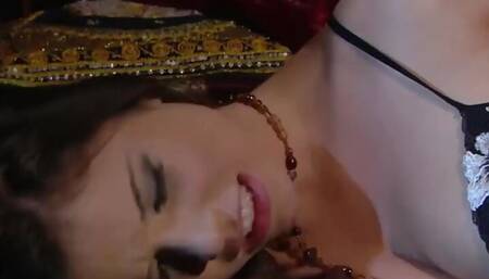 Luna Stern and her girlfriend