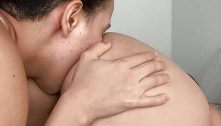 Zoe sucks Melissa's hairy ass