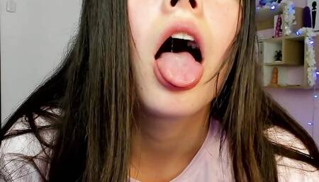 Beautiful internet porn star Salome Colucci, masturbates wildly while her pussy is vibrated