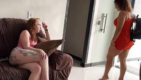 I went to do the service. But I wanted to surprise the customer who couldn't resist and ate my ass and even gave me a blow job