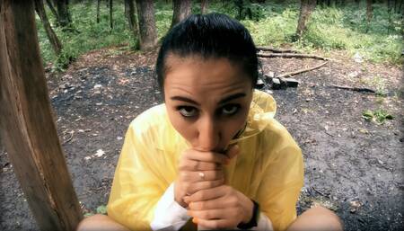 Black Lynn in a yellow raincoat sucks me outdoors in the rain