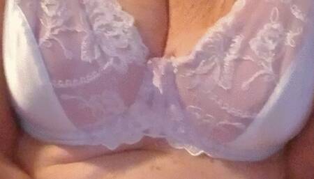 Bra Show