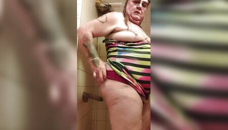 Big Ass Showerin w bbc dildo big ass