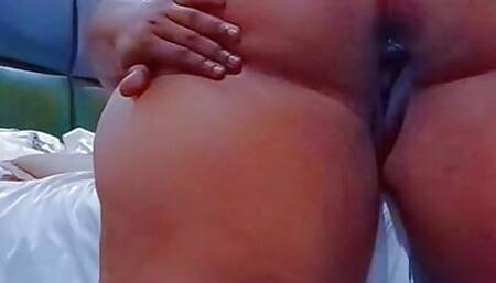 Ebony Bbw Fat Ass Clapping and Pussy Spreading