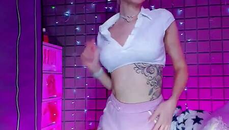 Blonde Irairy enjoy anal and fuck pussy