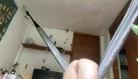 Arab opening her anus while tanning her anus