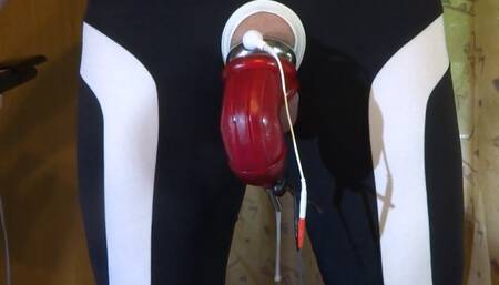 E-stim - cumming with penissleeve