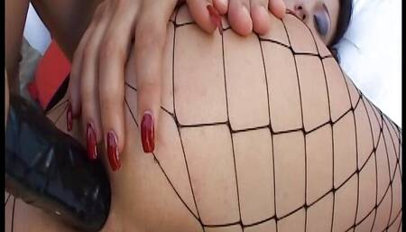 The Brunette Fucked by Omar's Big Cock