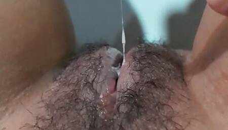 Luckykik Shave Her Pussy