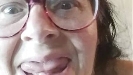 This Fat Bitch Paints Herself in Cum White N Paints That Vagina Bluewaffle