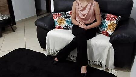 Interview for secretary job at nightclub ends in sex with the interviewer.