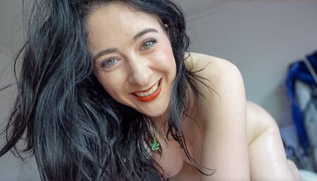 Can I really SQUIRT on Your Face Babes? IRISH Gf OILED up and DRIPPING