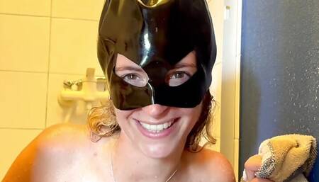 Vends-ta-culotte - Sexy French amateur woman masturbates in the shower with the water jet