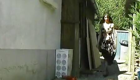 Papi calls in the plumber to reinforce Carmen's sex.