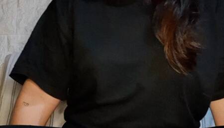 Carla Leggings Splitting Farts!