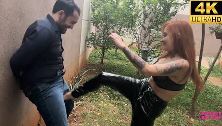 Brutal Outdoor Ballbusting !