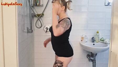 Milf Showering and dildo Masturbation