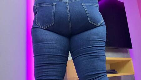 She Kicked His Testicles Into His Stomach! Destruction of the Testicles From Behind! - Dave Moon - Jennifer - Bbusting