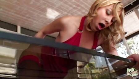 Her Tight Ass Needs Heavy Anal Maintenance in a Threesome