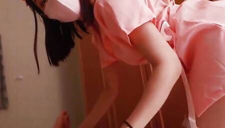 The Nurse Helped the Patient Deal with the Injury, but He Ejaculated Semen Into the Nurse's Pussy