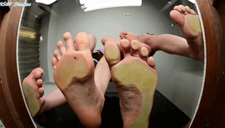 Latina Mamis bring a third! Glass crush! - MOV