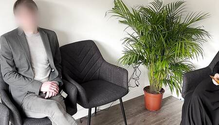 I pull out my dick in front of muslim girl in a Waiting Room and almost ended up in a prison