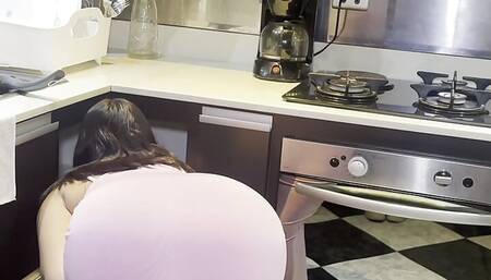 Wishing for my stepmom's huge ass - Emily fox & Zeus Withe