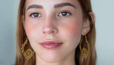 All the things Agatha puts on her face to keep her skin glowing for camera