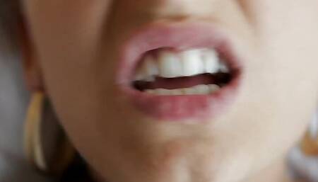 Stretching Petite French Liza Del Sierra's Holes