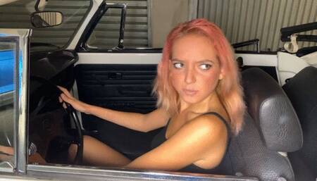 Naked felony trafic stop for Monique