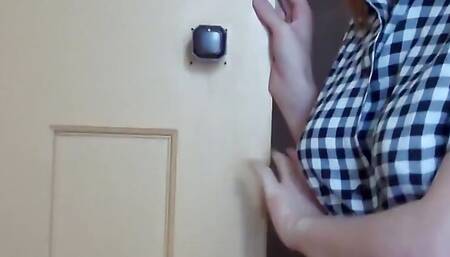 Cock sucker Lola Gatsby sucks and swallows the lot