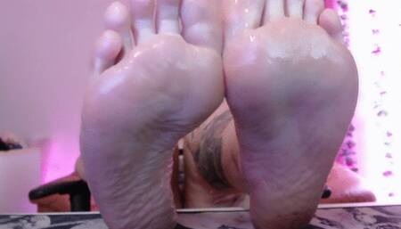 Edge Your Oiled Up Cock To My Shiny, Oily Feet