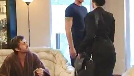 Famous Serbian Crime Kingpin Banged Charming Flowers Saler Victoria Slim in the Restoraunt During Dinner Engagement