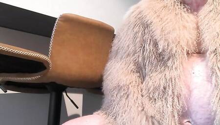 Fur masturbation