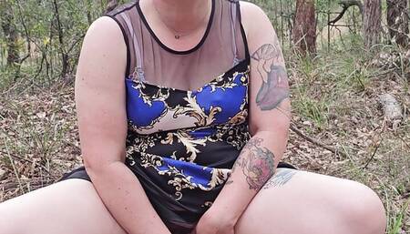Sexywifedd toying sucking cock and fucked in the bush
