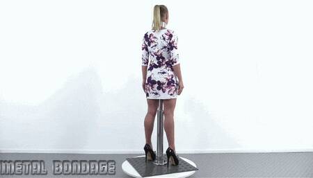 Darina Nikitina - One Bar Prison Rotating Display