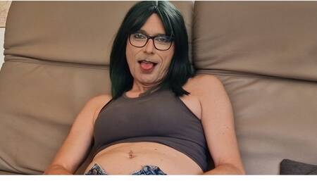 She needs cum so badly, she takes on her own.