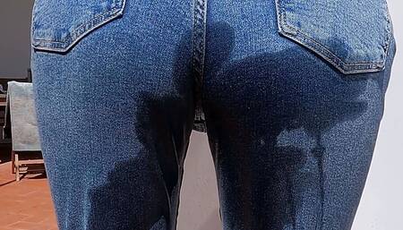 Bust British Wife Wets Her Jeans